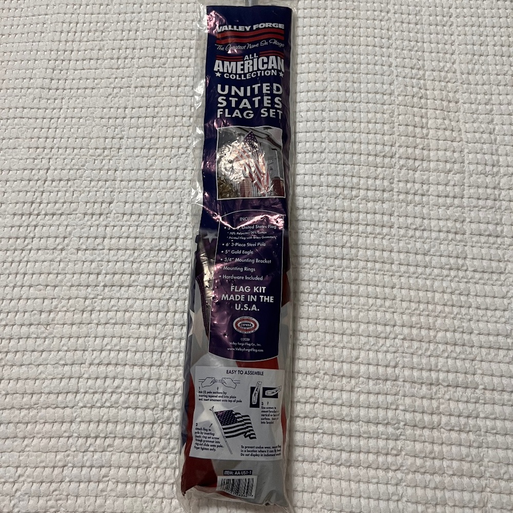 Valley Forge Flag US1-1 Residential Kit w/ 3' x 5' US, Steel Pole,red,White,blue